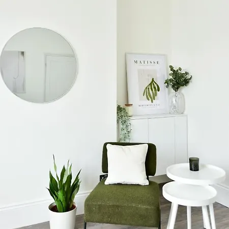 London Calling 3 Bed 3 Baths 5 Mins From Train Into City Winchmore Hill Exterior photo