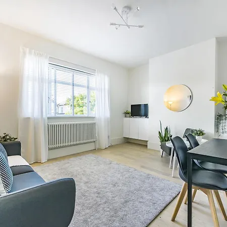 London Calling 3 Bed 3 Baths 5 Mins From Train Into City Winchmore Hill Exterior photo